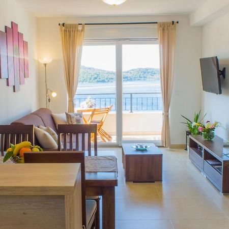 Apartment Sandra วิส ภายนอก รูปภาพ