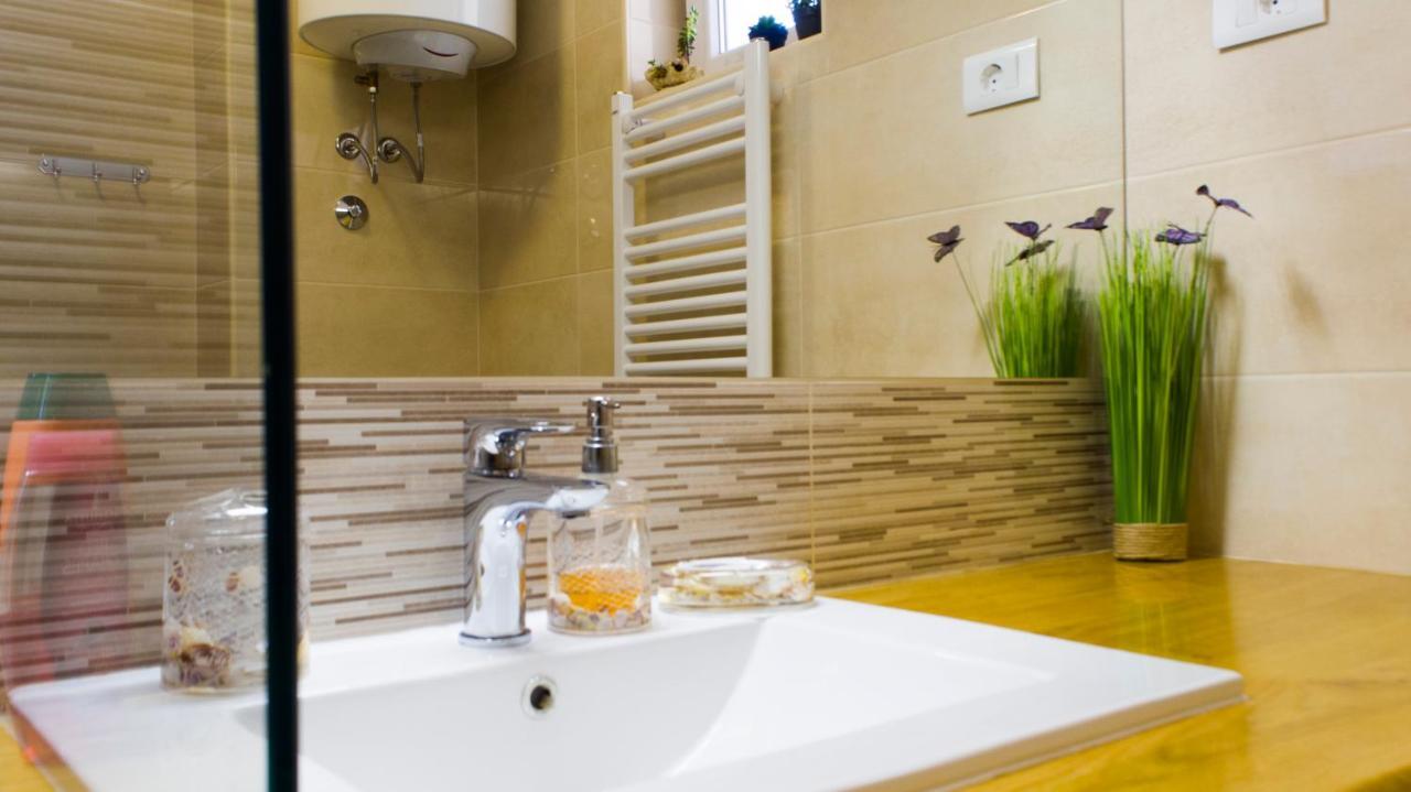 Apartment Sandra วิส ภายนอก รูปภาพ