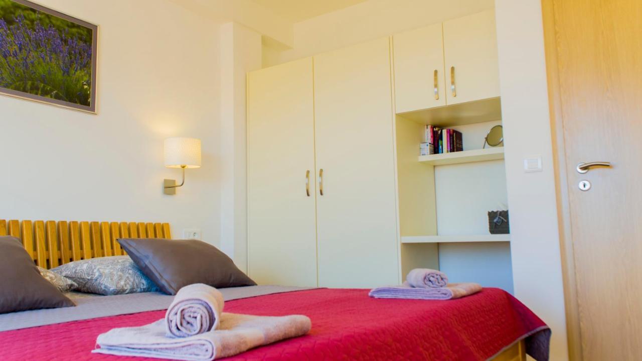 Apartment Sandra วิส ภายนอก รูปภาพ