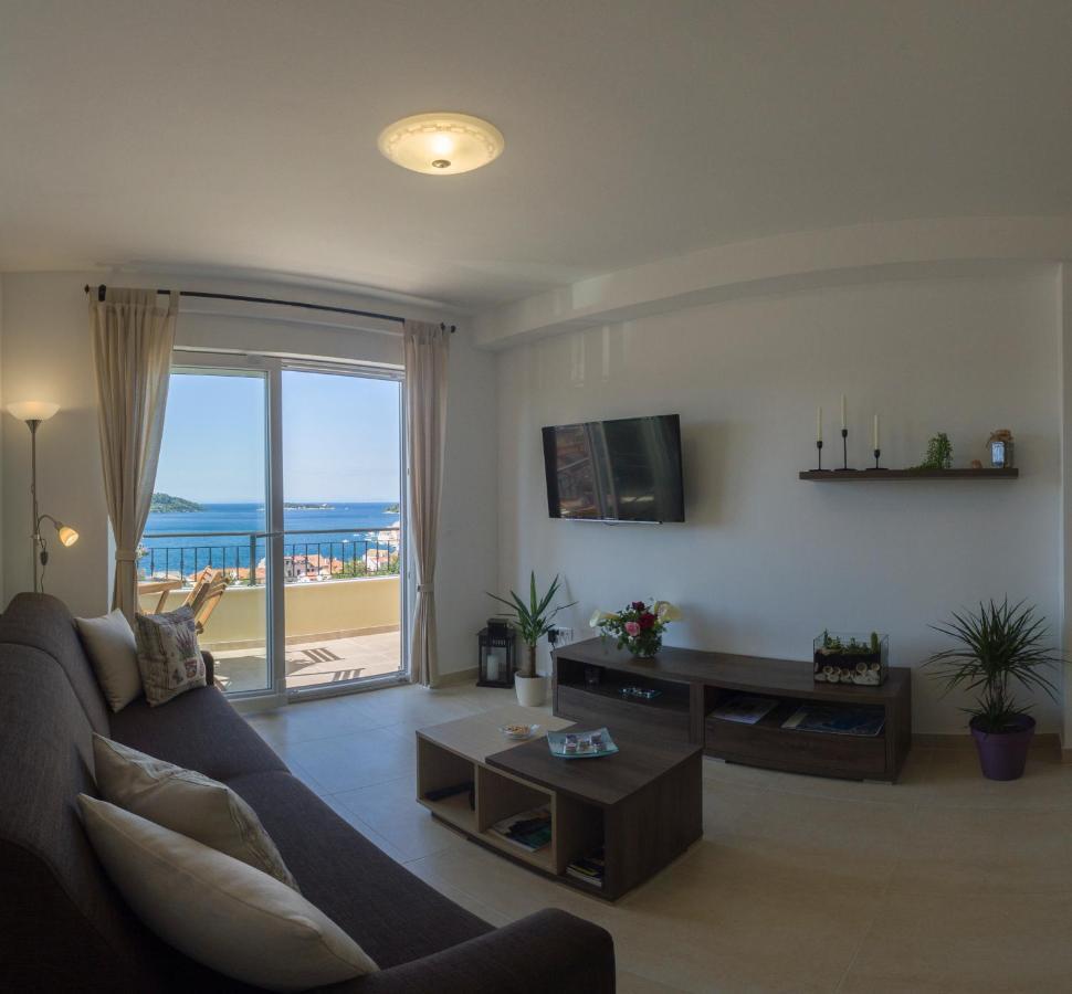 Apartment Sandra วิส ภายนอก รูปภาพ