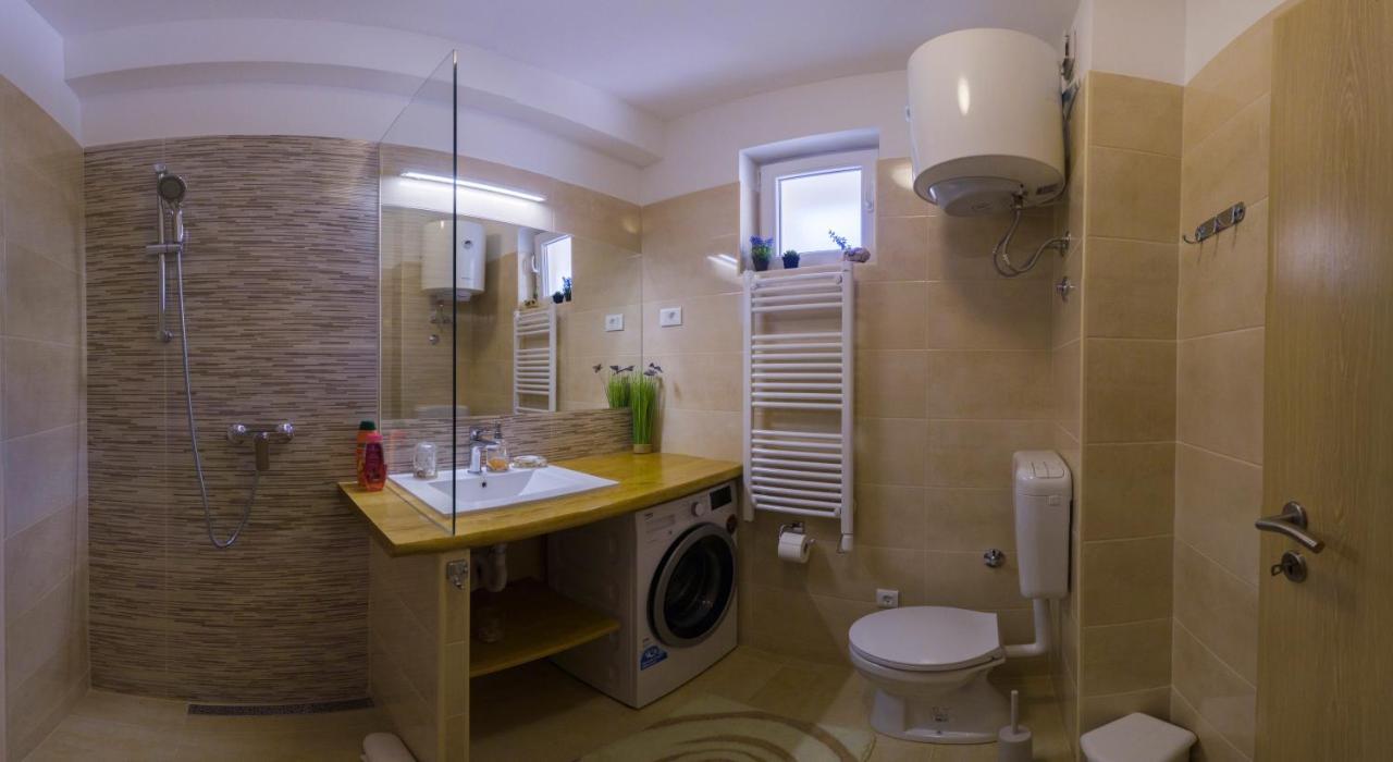 Apartment Sandra วิส ภายนอก รูปภาพ